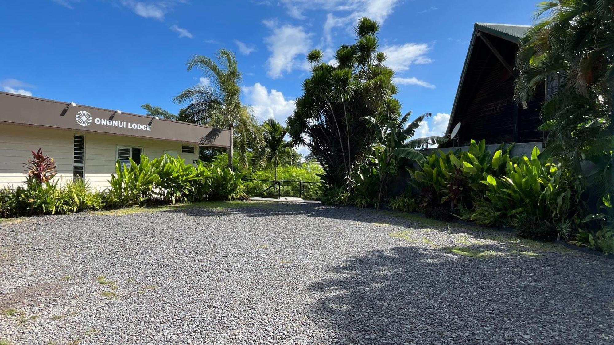 Ononui Lodge Airport, Ocean-View, Private Bathroom And Balcony, Free Wifi And Parking, On-Site Car Rental Fa'a'ā Extérieur photo