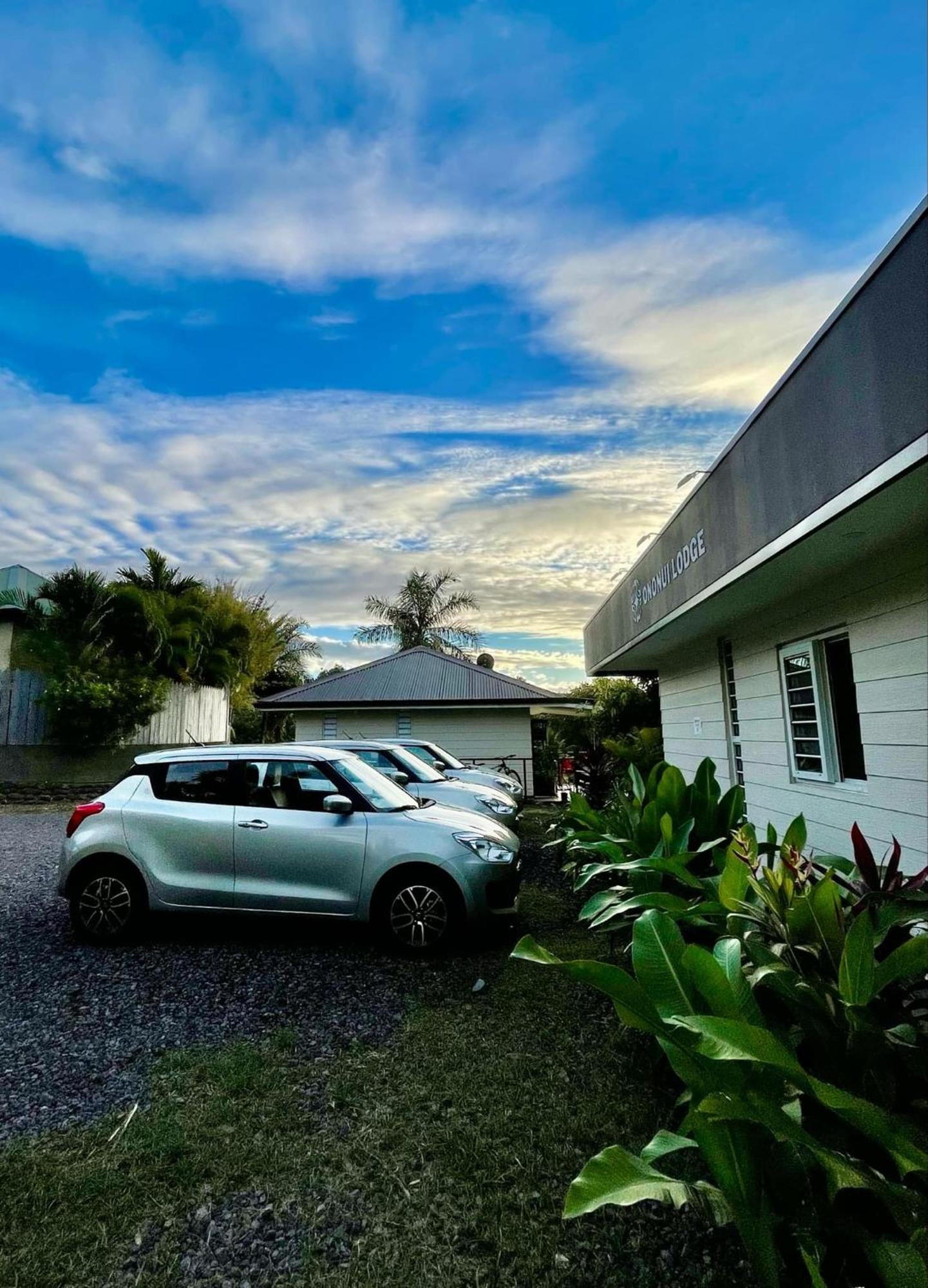 Ononui Lodge Airport, Ocean-View, Private Bathroom And Balcony, Free Wifi And Parking, On-Site Car Rental Fa'a'ā Extérieur photo